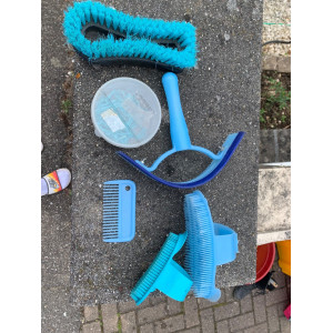 Lot de 5 brosses de pansage
