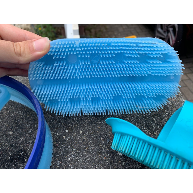 Lot de 5 brosses de pansage