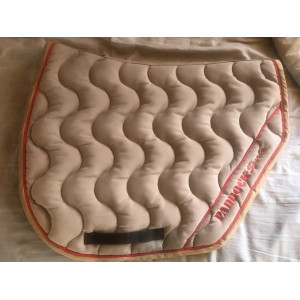 Magnifique tapis Paddock Sport crème et rouge