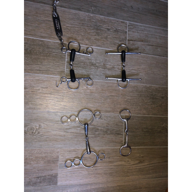 Mors petites olives 115