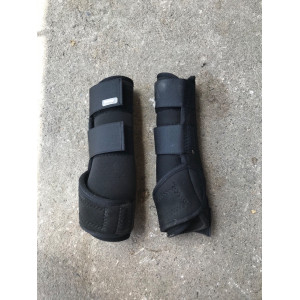 Protection en Néoprène noir horze