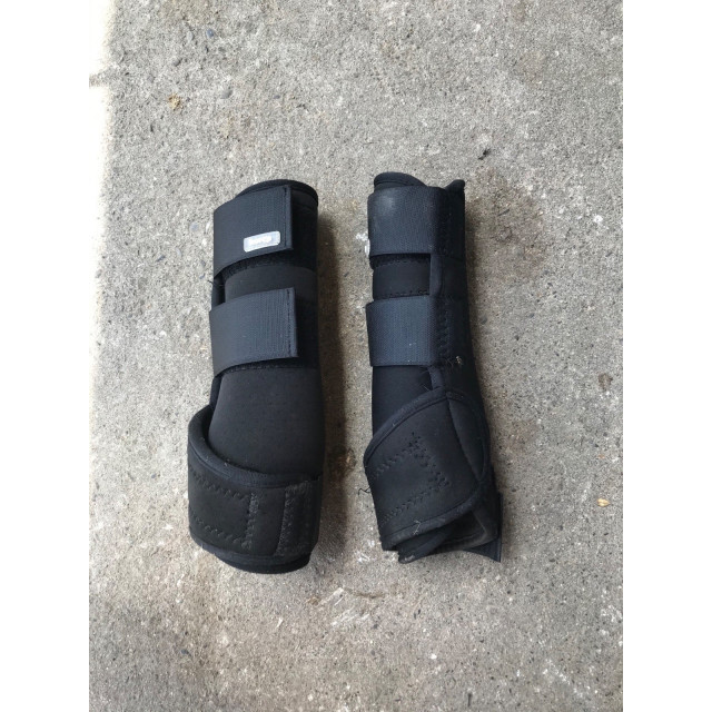 Protection en Néoprène noir horze