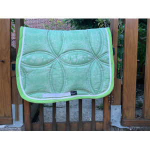 un tapis très original et unique de la marque, la boîte à tapis