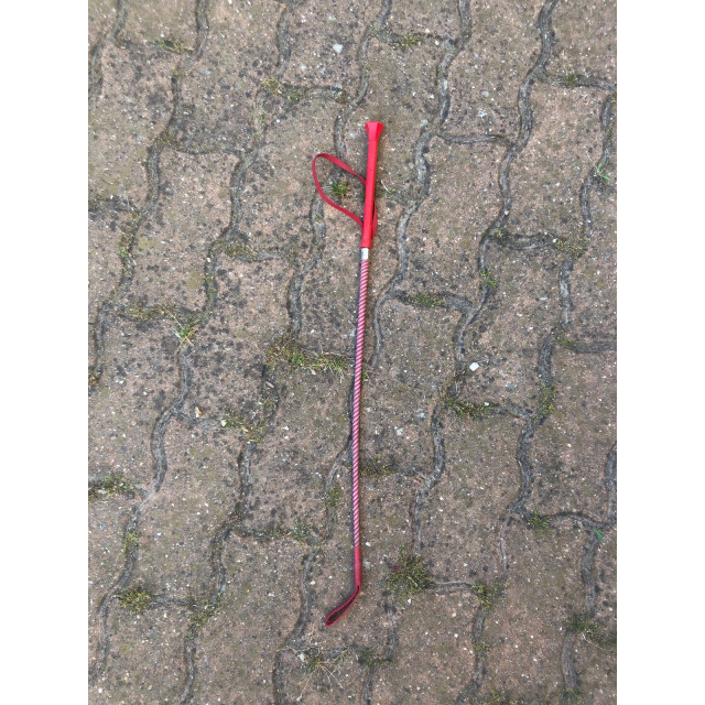 cravache rouge