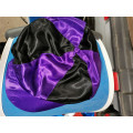 Toque neuve en satin violet/noir