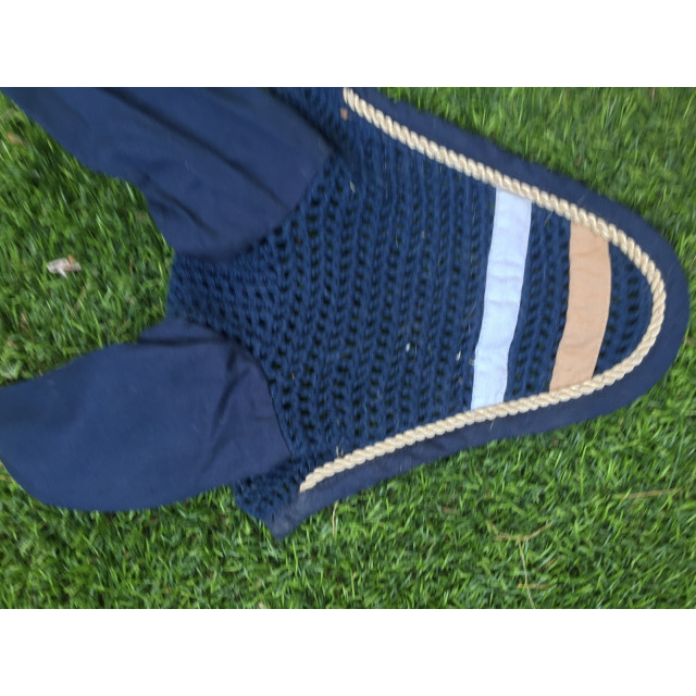 Tapis de selle et bonnet cheval