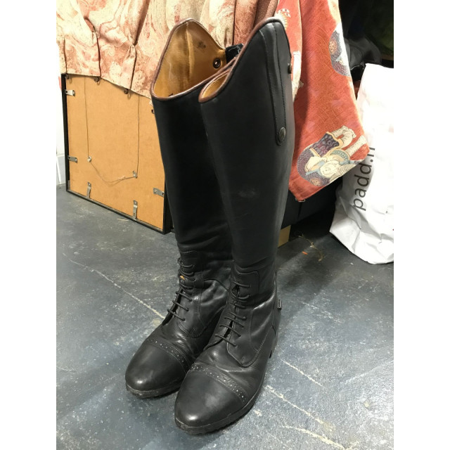 Bottes AREZZO taille 37 MN TBE