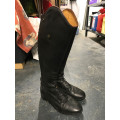 Bottes AREZZO taille 37 MN TBE