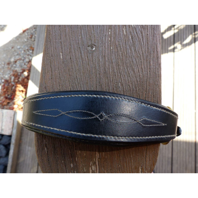Collier de chasse en cuir