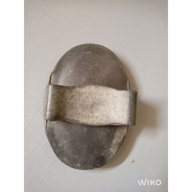 Étrille en caoutchouc