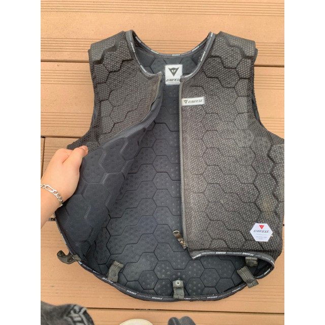 Protège dos agrée Cross dainese
