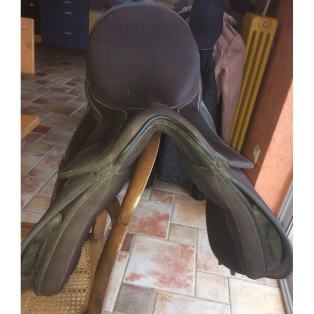 Selle 17 pouces