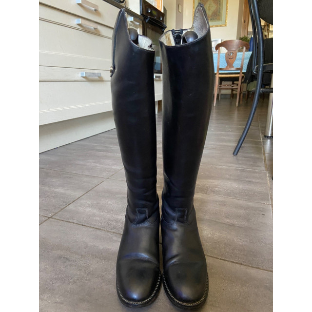 Bottes rectiligne taille 37 très bon etat