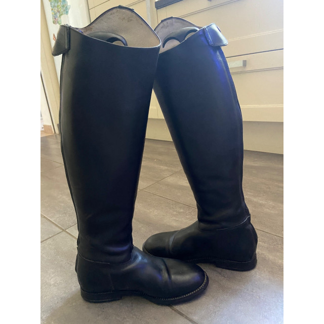 Bottes rectiligne taille 37 très bon etat