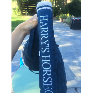 Tapis bleu marine et beige