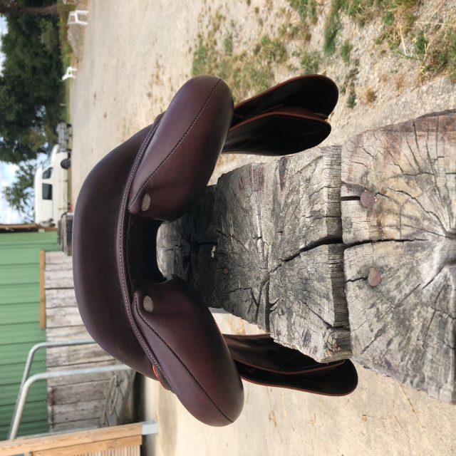 Selle devoucoux mixte