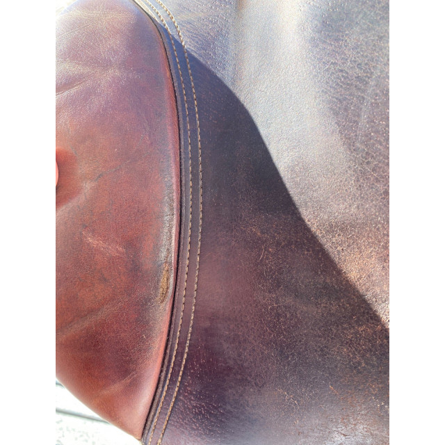 Selle 16,5 pouces Henri de Rivel