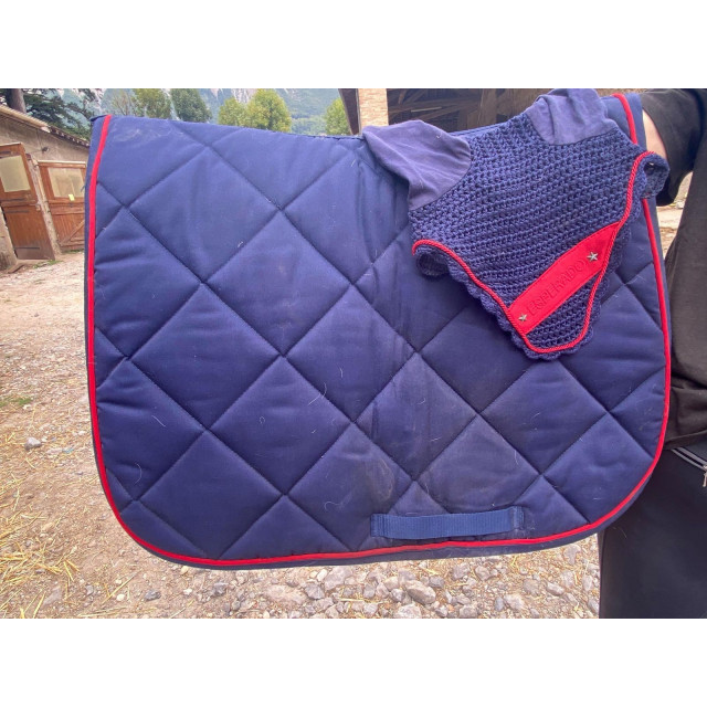 Ensemble Esperados Tapis bonnet bleu marine et rouge taille cheval