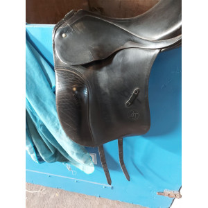 Selle dressage 17.5'