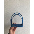 Étrier jin stirrup