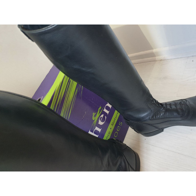 Bottes equithème cuirs jamais porté