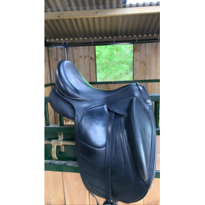 Selle de dressage Devoucoux