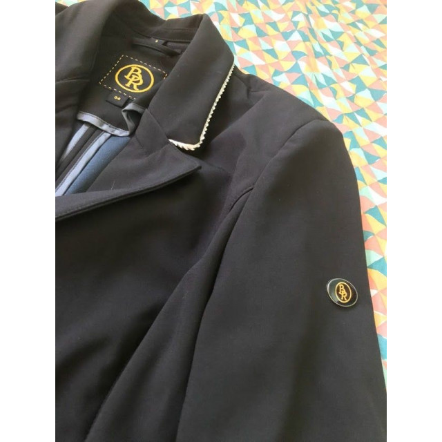 Veste de concours à col interchangeable