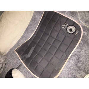 Tais gros et rose Fouganza