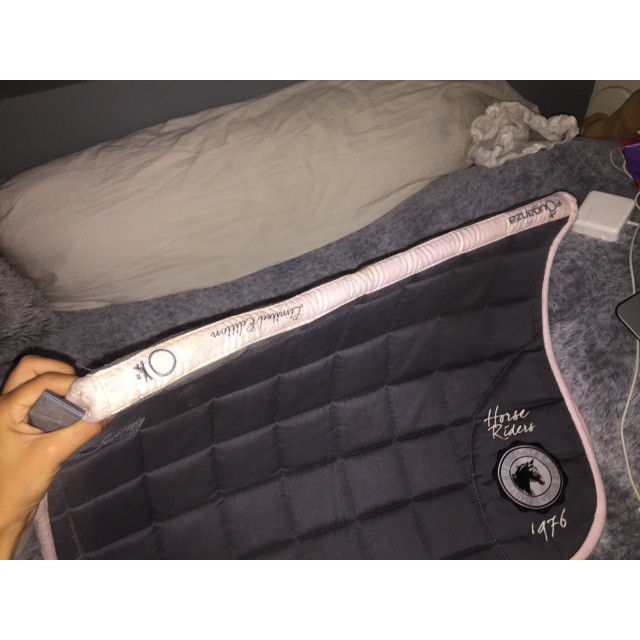 Tais gros et rose Fouganza