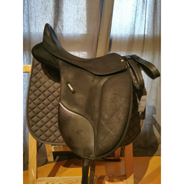 Selle dressage Isabel Werth 17,5" CAIR