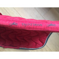 Tapis rouge Equi-Theme taille poney