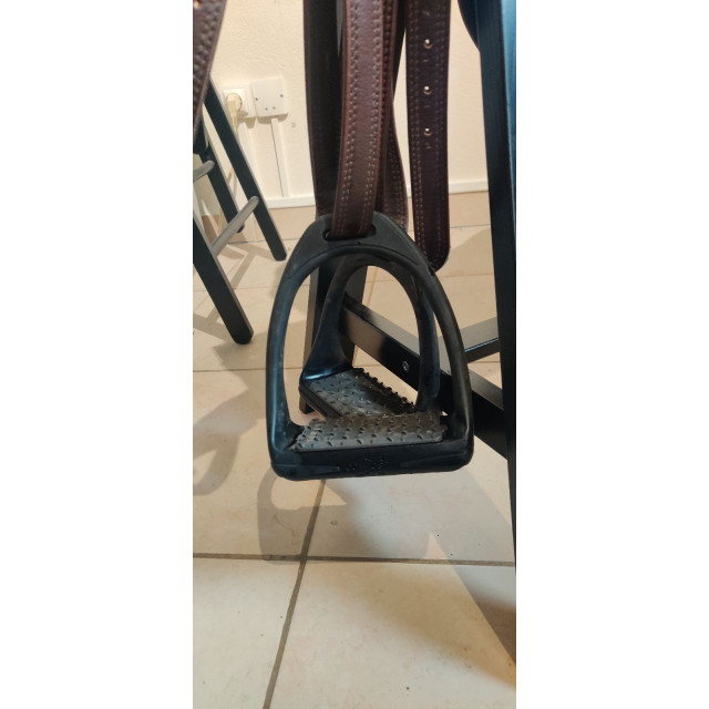 Selle CSO Hervé Godignon avec housse équipée (étriers étrivières amortisseur)