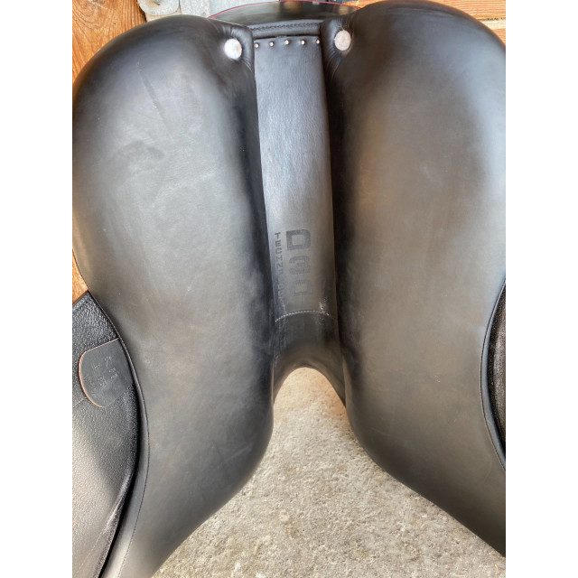 Selle de dressage Devoucoux