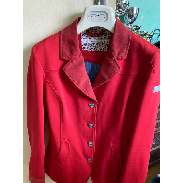 Veste animo