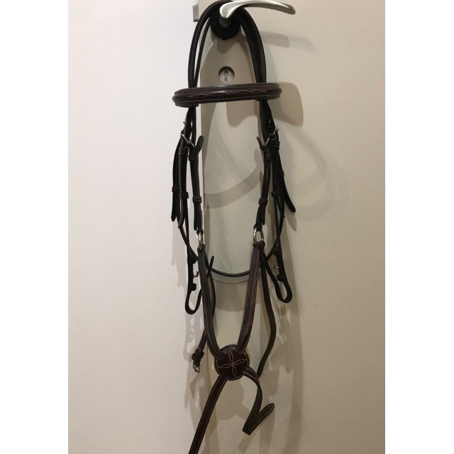 Filet muserolle croisée cuir