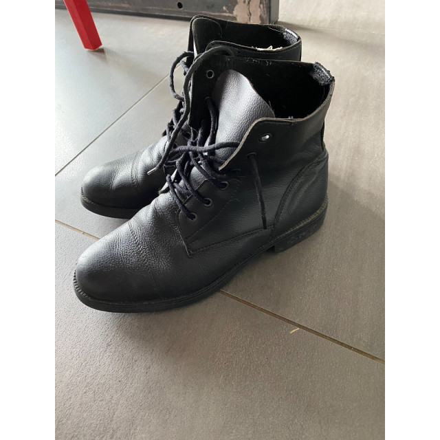 Boots et chaps cuir