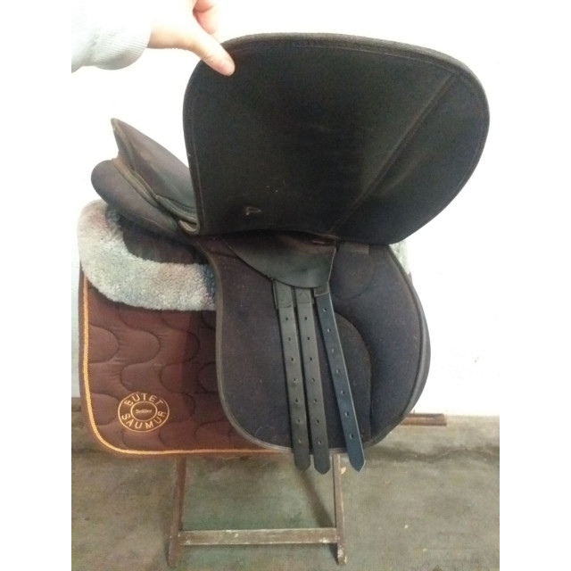 Selle mixte 17'' synthétique