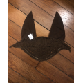 Bonnet marron, liseret doré