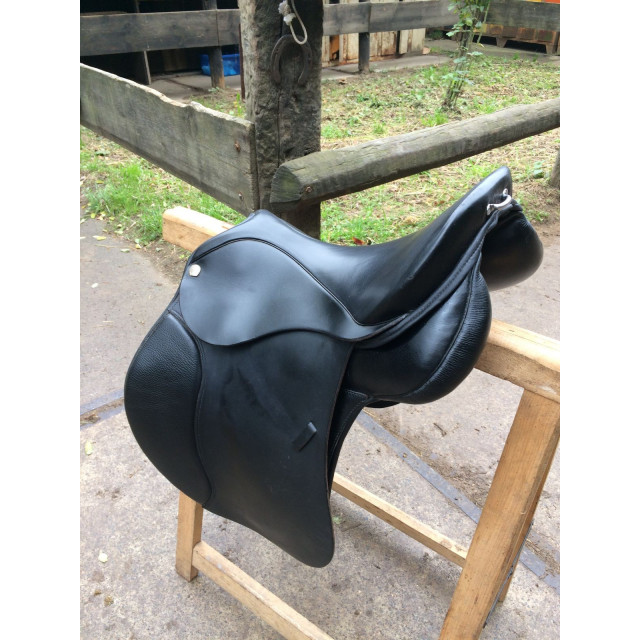 A vendre selle Sommer Opus VS.