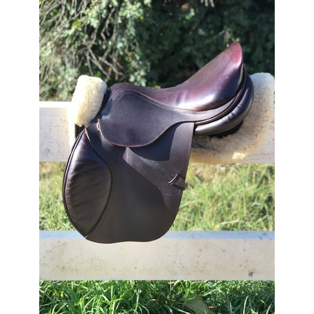Selle d'obstacle GBS - siège semi-creux
