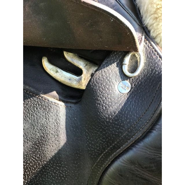 Selle d'obstacle GBS - siège semi-creux