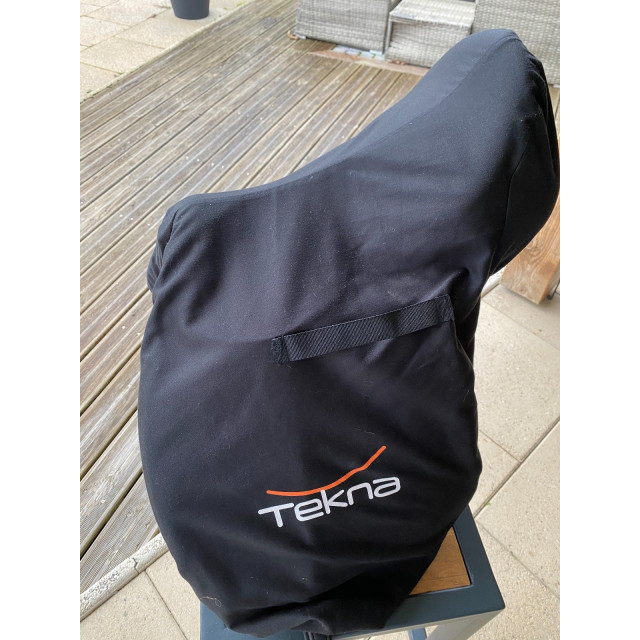 Selle tekna synthétique