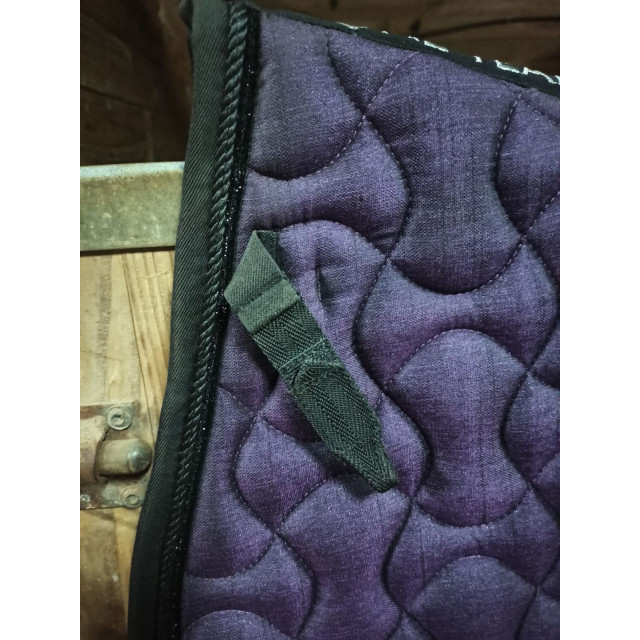 Tapis neuf violet métallique et noir