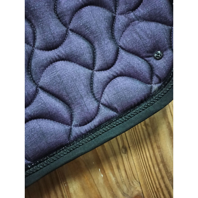 Tapis neuf violet métallique et noir