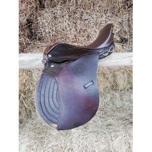 Selle anglaise en cuir