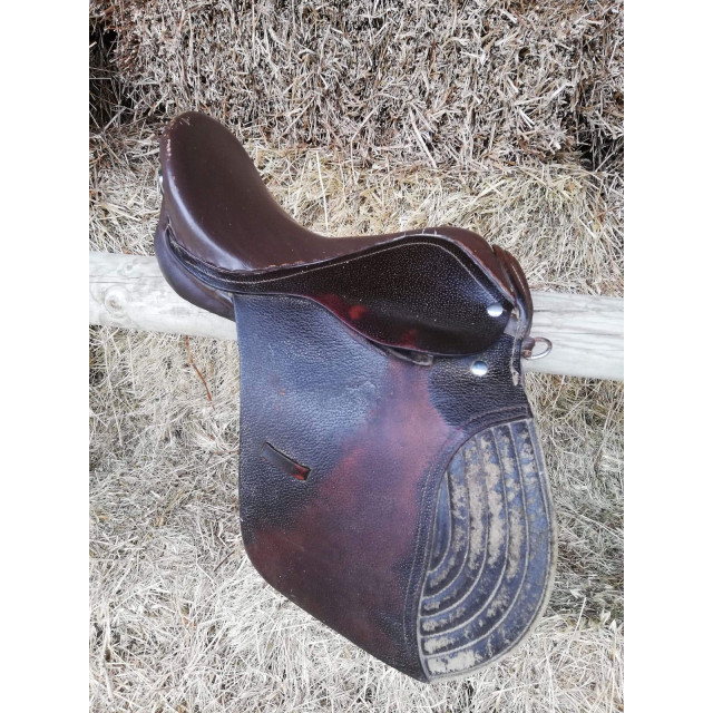 Selle anglaise en cuir