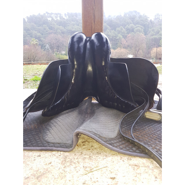 Selle de dressage stübben en cuir