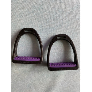 étriers COMPOSITI taille enfant en bon état