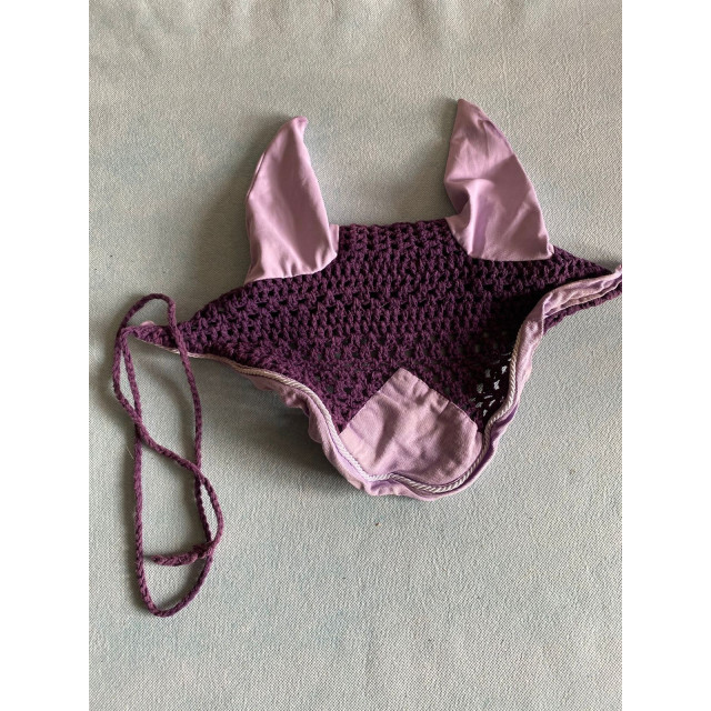 bonnet équithème en très bon état taille shet/ poney BCD