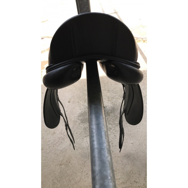 Selle Cwd dressage 17,5